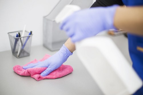 Professional deep cleaning service for Balham homes and flats