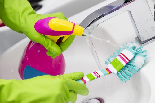 End of tenancy cleaning preparation in a Balham property